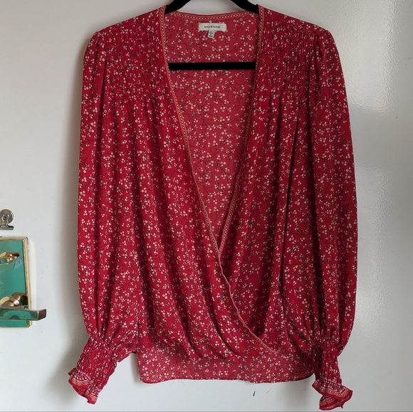 Max Studio Red White Floral Long Sleeve Wrap Style Blouse Large - Picture 3 of 15